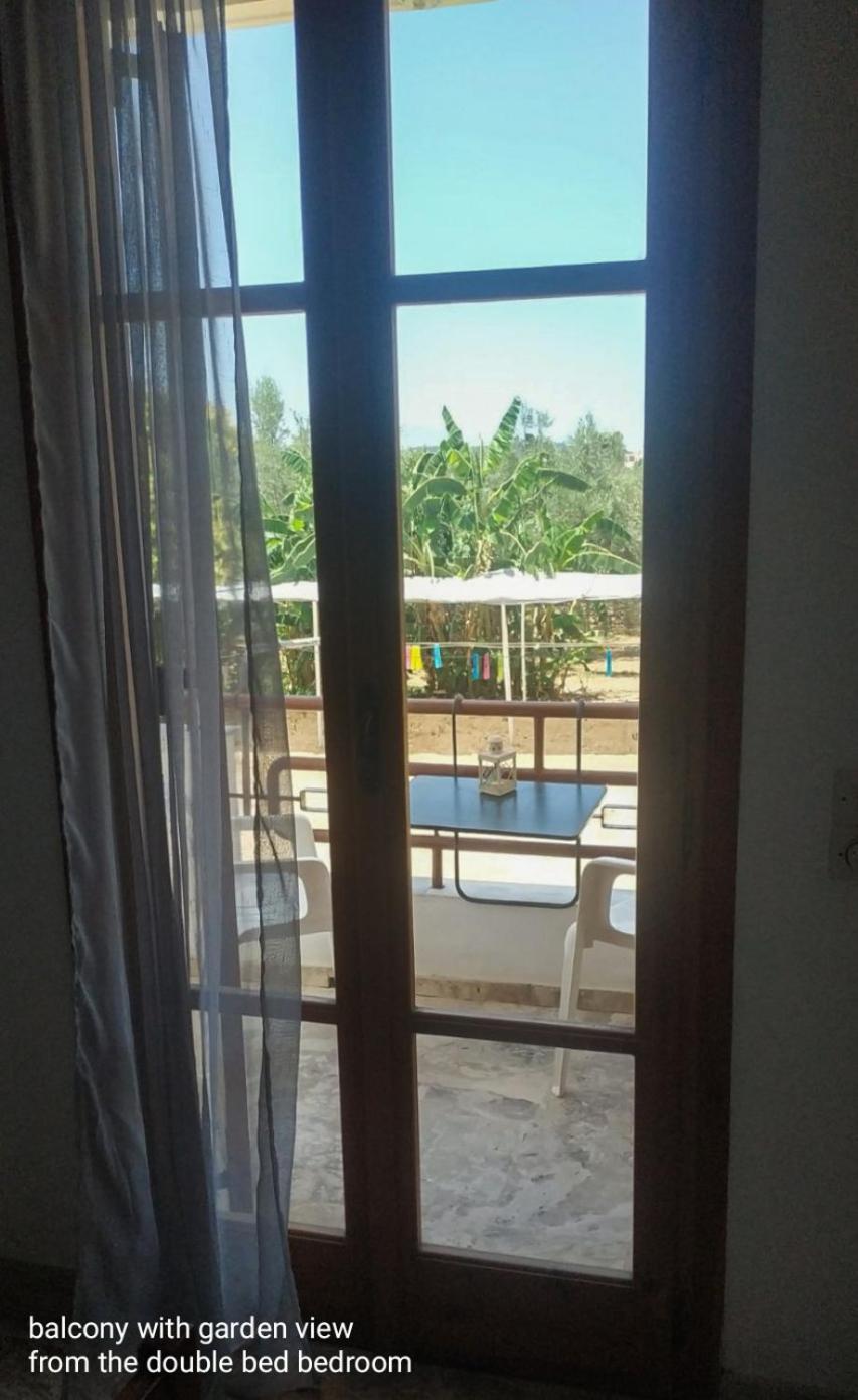 Poseidon Apartments Gythio Quarto foto